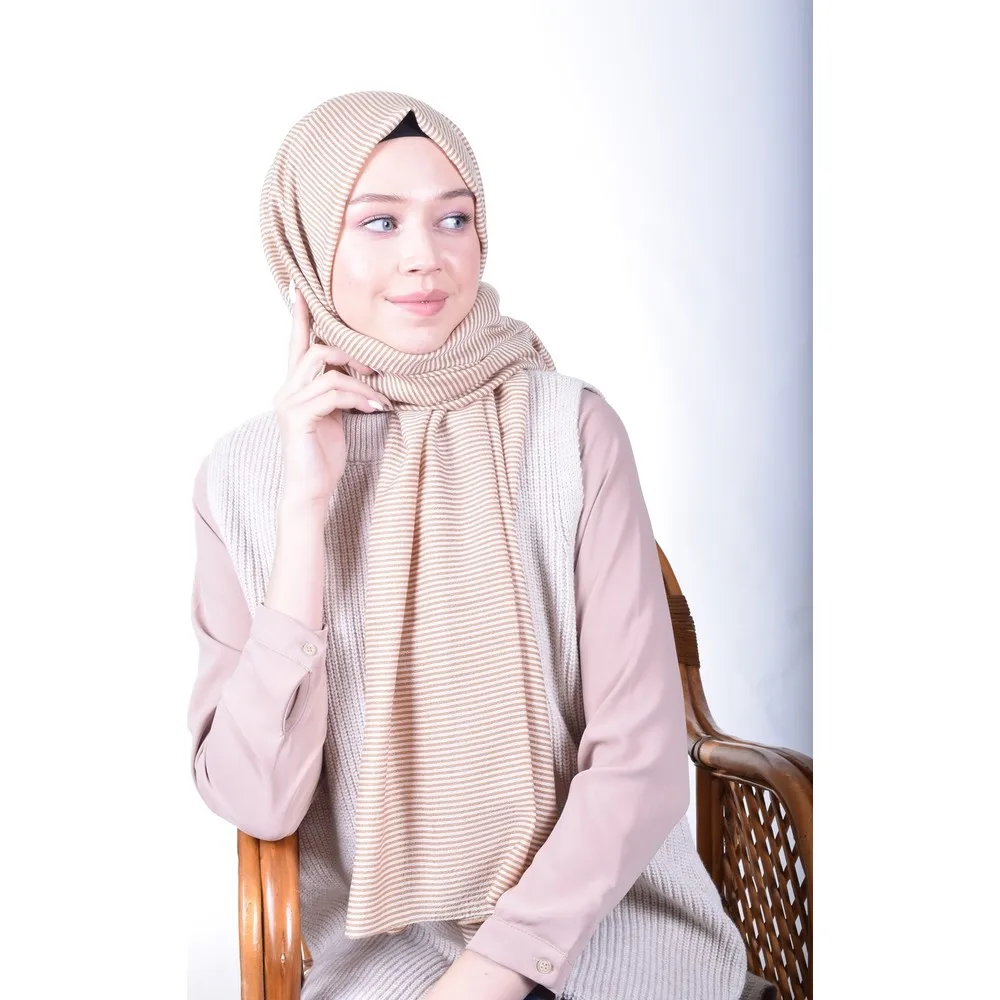 Черные полосатые шарфы Dorlie Meshe
Черные полосатые шарфы Dorlie Meshe