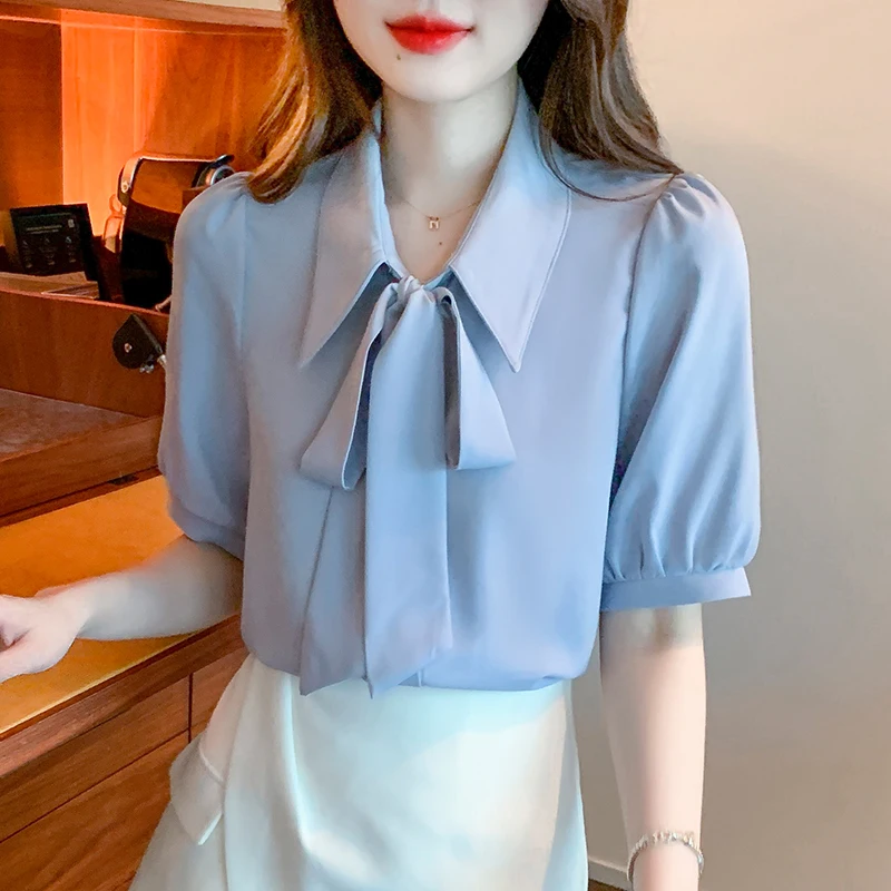 2022 Summer Blue Female Chiffon Shirts Short Sleeve Thin Casual Blouse Korean Fashion Satin Women's Tops For Young Girls
2022 Summer Blue Female Chiffon Shirts Short Sleeve Thin Casual Blouse Korean Fashion Satin Women's Tops For Young Girls