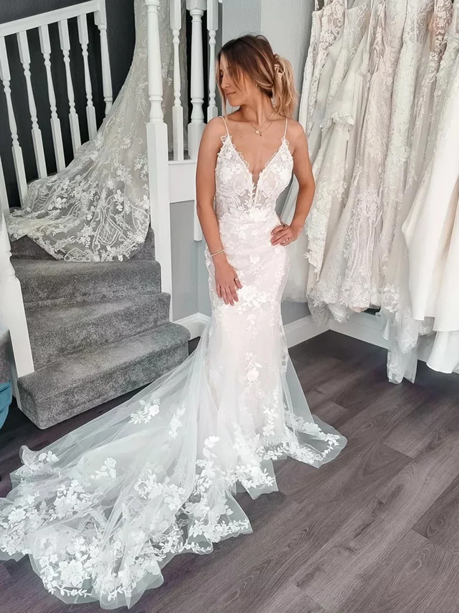 Mermaid Wedding Dress 2022 Spaghetti Straps Lace White Elegant Wedding Gown Vintage New Robe de mariage Bride Dresses 
Mermaid Wedding Dress 2022 Spaghetti Straps Lace White Elegant Wedding Gown Vintage New Robe de mariage Bride Dresses