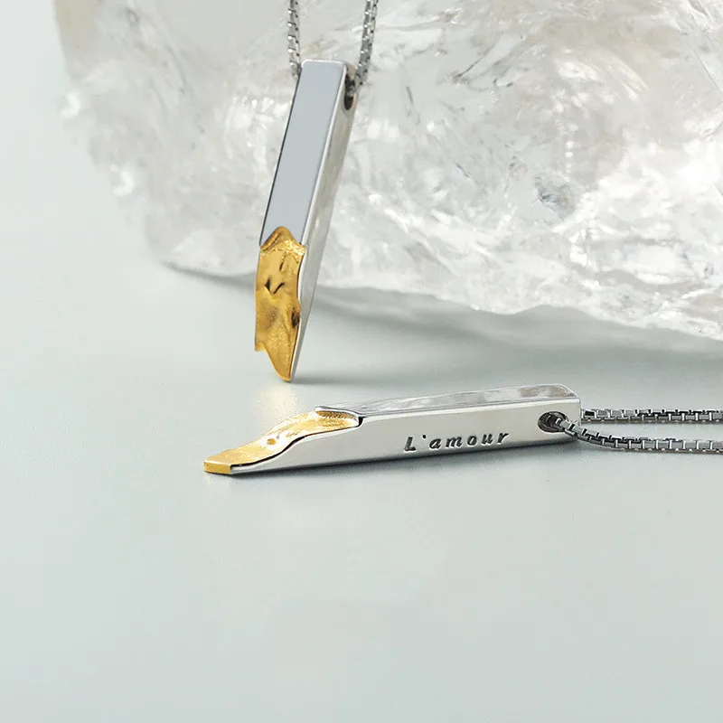 Fashion Luxury Women's Silver Plated Geometric Cuboid Couple Necklace Creative Personality Romantic Wedding Jewelry Engagement
Fashion Luxury Women's Silver Plated Geometric Cuboid Couple Necklace Creative Personality Romantic Wedding Jewelry Engagement