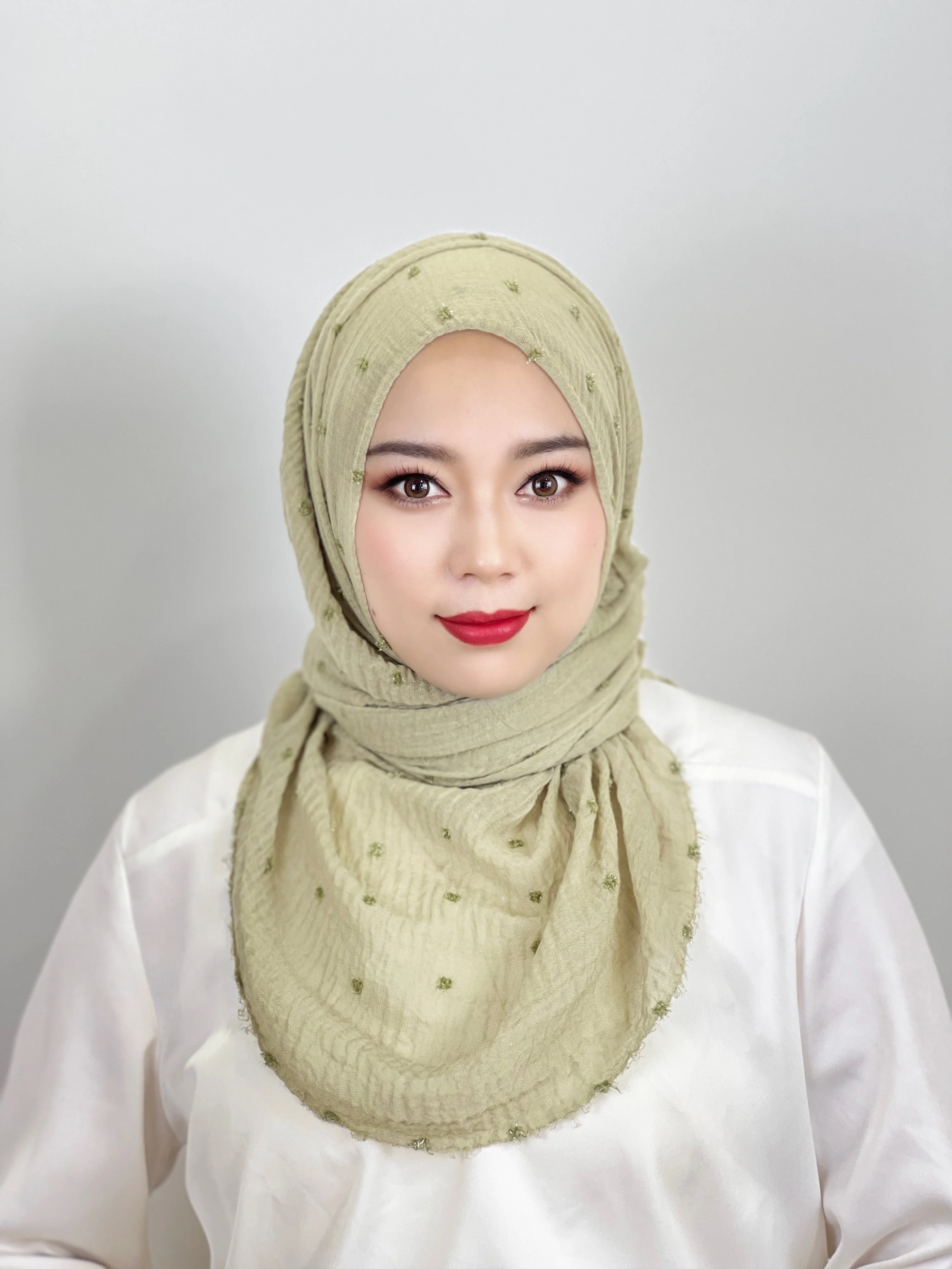 Arab Hijab Muslim Green Hijab with Drill Small Flower Shiny Hijab Women Hijab Soft Easy to Wear Hijab Turkish Head Wrap Scarf
Arab Hijab Muslim Green Hijab with Drill Small Flower Shiny Hijab Women Hijab Soft Easy to Wear Hijab Turkish Head Wrap Scarf
