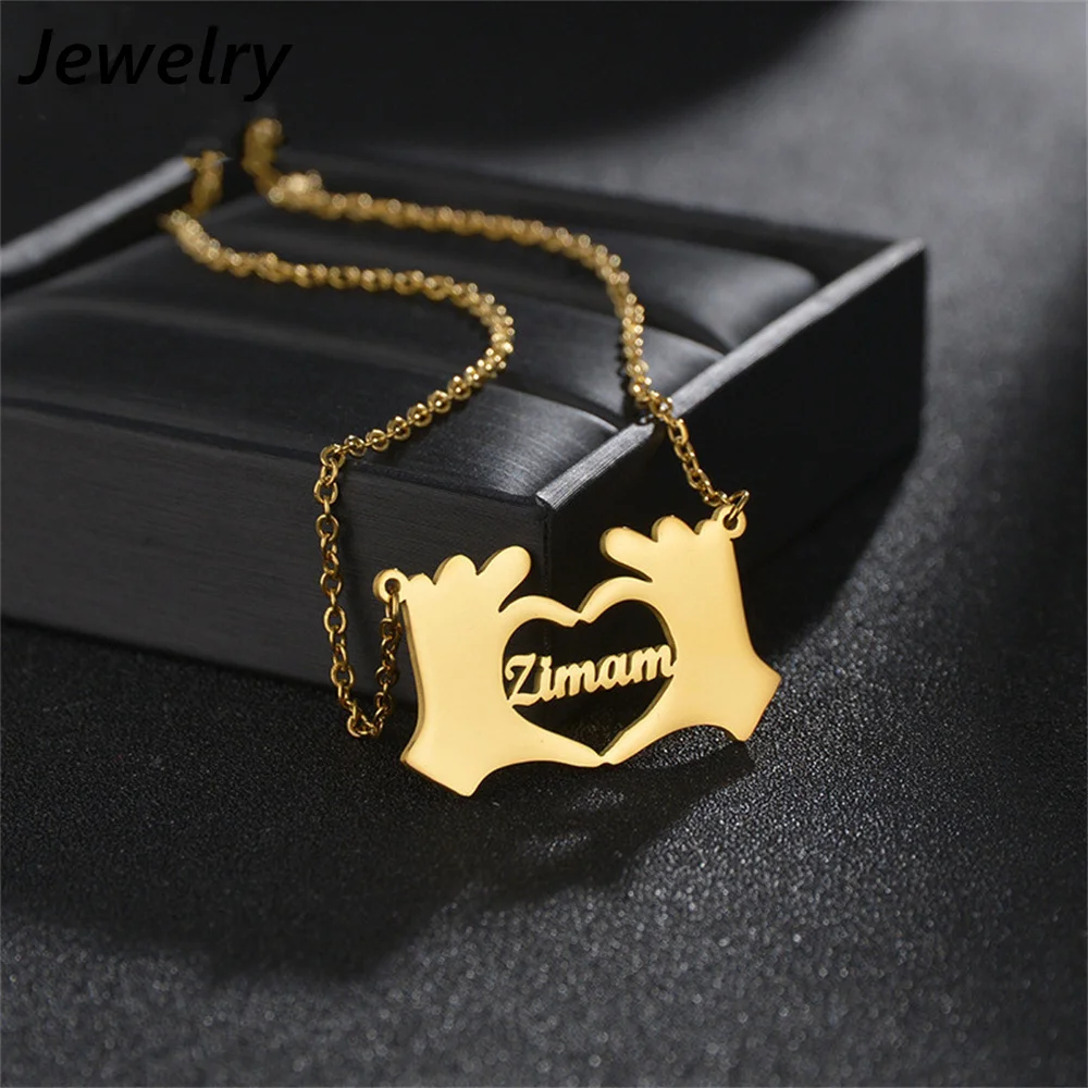 Memento Custom Both Hands Necklace Personaily Stainless Steel Heart Shape Nameplate Pendant Choker For Unisex Jewelry Gifts
Memento Custom Both Hands Necklace Personaily Stainless Steel Heart Shape Nameplate Pendant Choker For Unisex Jewelry Gifts