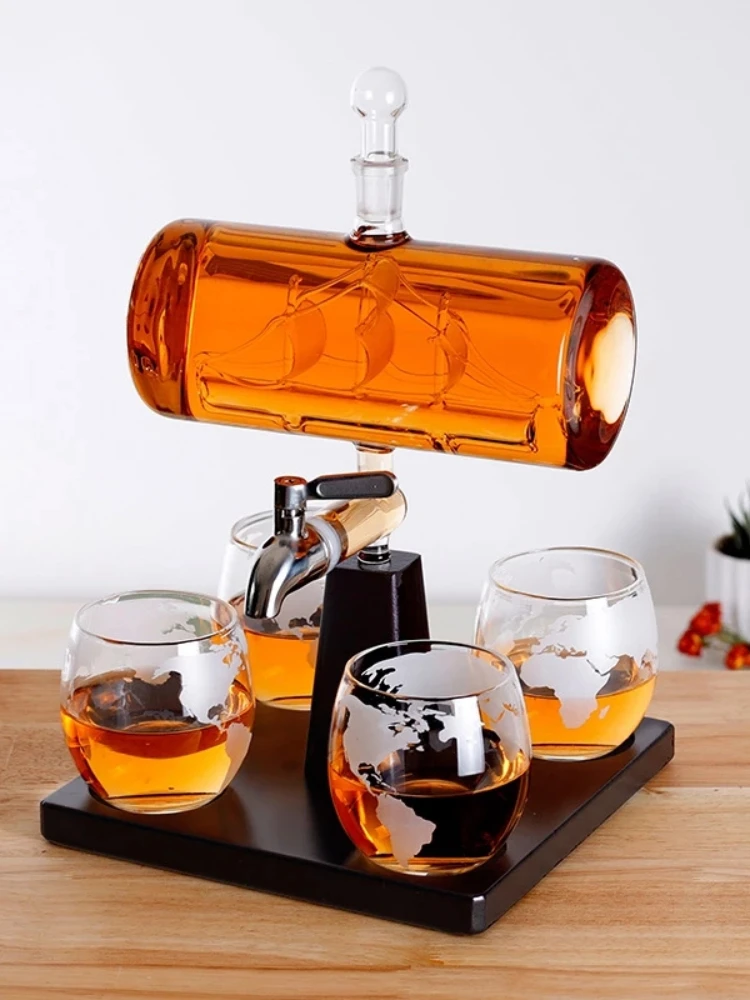 Sailing Wine Glass Bottle with Faucet for Home Party Bar Whiskey Decanter Sets Craft Glass Wine Set Antique Boat Shape Barware
Sailing Wine Glass Bottle with Faucet for Home Party Bar Whiskey Decanter Sets Craft Glass Wine Set Antique Boat Shape Barware