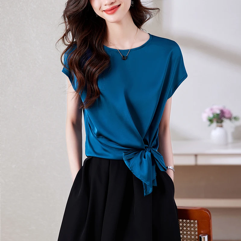 2023 Summer Blouse Women Solid O-Neck Loose Blouse for Women Pleats Fashion White Shirt Ladies Tops Lace-up Short Sleeve Blouses
2023 Summer Blouse Women Solid O-Neck Loose Blouse for Women Pleats Fashion White Shirt Ladies Tops Lace-up Short Sleeve Blouses