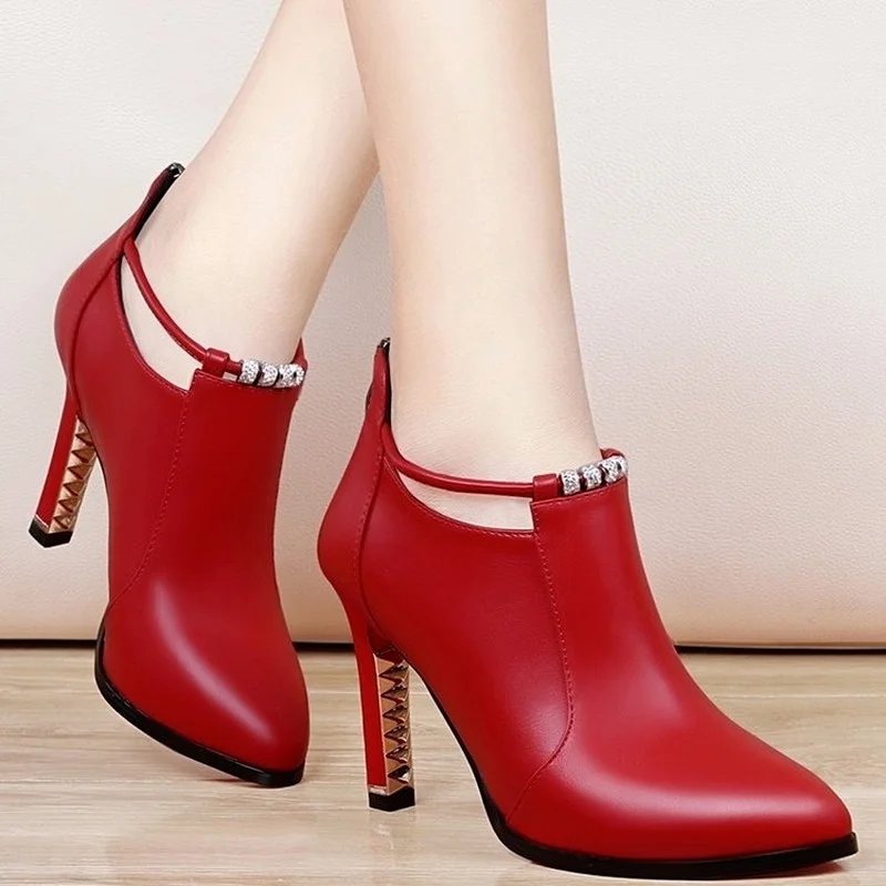 Comemore 2023 Women Red Women's High Boots Stilettos Heels Zipper Ankle Boot Pu Leather Casual Elegant Short Shoes Small Size 34
Comemore 2023 Women Red Women's High Boots Stilettos Heels Zipper Ankle Boot Pu Leather Casual Elegant Short Shoes Small Size 34