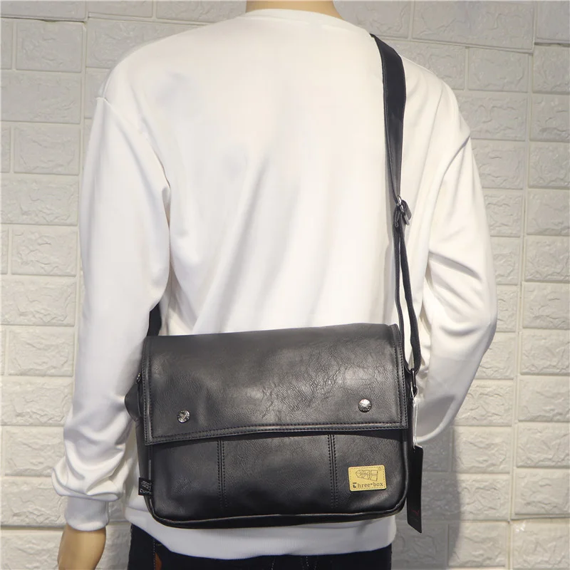 leisure men's shoulder bag outdoor men's and women's messenger backpack trend postman locomotive bag
leisure men's shoulder bag outdoor men's and women's messenger backpack trend postman locomotive bag