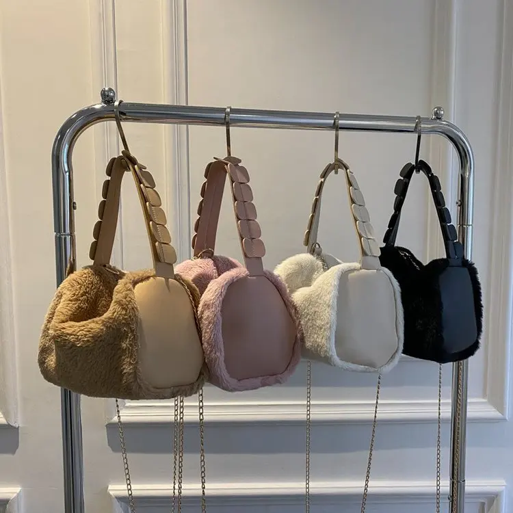 Plush small bag women's bag 2021 new autumn and winter fashion chain messenger bag cute hand-held fur bag bags for women
Plush small bag women's bag 2021 new autumn and winter fashion chain messenger bag cute hand-held fur bag bags for women