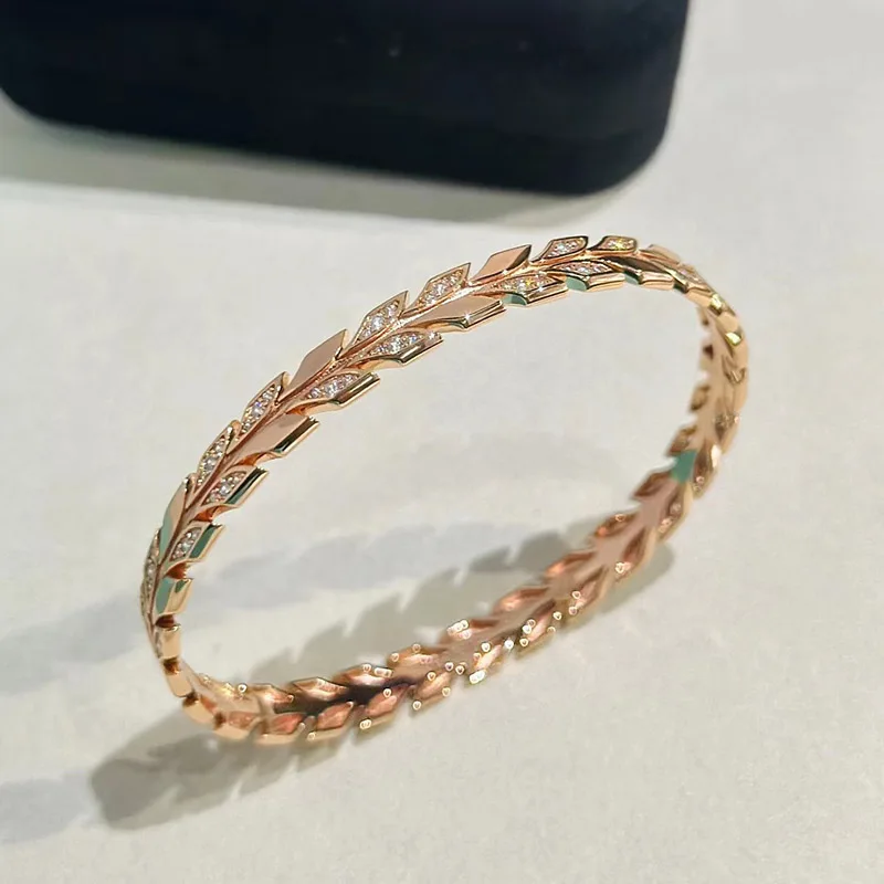 Fashion Floral Series Leaf Ring Original High Quality Logo Exquisite Women's Valentine's Day Party Jewelry Gift 
Fashion Floral Series Leaf Ring Original High Quality Logo Exquisite Women's Valentine's Day Party Jewelry Gift