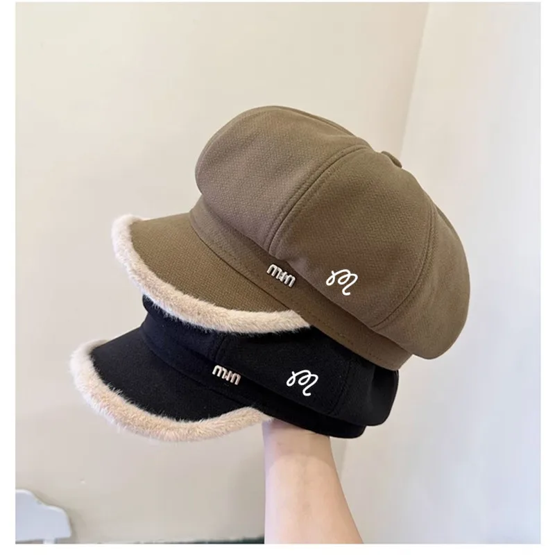 2024 New Women's Winter Golf Cap Plush Patchwork Letter Octagonal Hat Fashionable and Versatile Women's Warm Golf Cap56-58cm골프모자
2024 New Women's Winter Golf Cap Plush Patchwork Letter Octagonal Hat Fashionable and Versatile Women's Warm Golf Cap56-58cm골프모자
