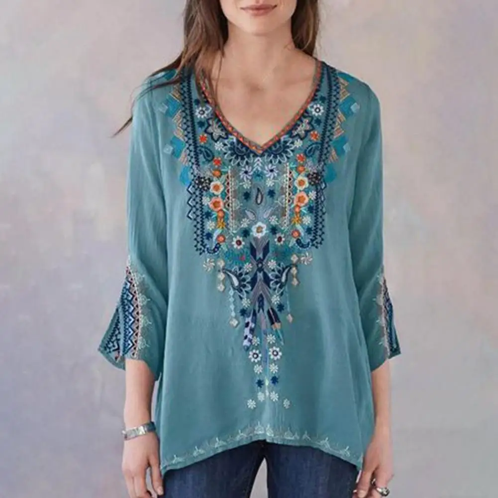 2022 V-neck Fashion Women's Summer Short-sleeved Oversized Graphic T-shirt 3d Printed Pullover Casual Female Oversized T-shirt
2022 V-neck Fashion Women's Summer Short-sleeved Oversized Graphic T-shirt 3d Printed Pullover Casual Female Oversized T-shirt