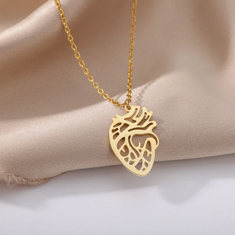 Women Men Stainless Steel Gold Chain Necklaces Hollow Heart Pendant Necklace Trend Fashion Couple Jewelry collares mujer
Women Men Stainless Steel Gold Chain Necklaces Hollow Heart Pendant Necklace Trend Fashion Couple Jewelry collares mujer