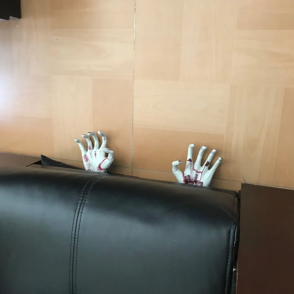 Подставка для Хэллоуина, привидение, рука, дом, случай ужаса, женское украшение для вечевечерние НКИ на Хэллоуин для дома, жуткий страх
Подставка для Хэллоуина, привидение, рука, дом, случай ужаса, женское украшение для вечевечерние НКИ на Хэллоуин для дома, жуткий страх