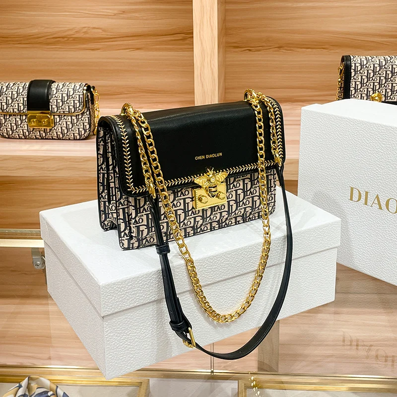 Genuine Leather Women Square Bag 2023 New Luxury Brand One-shoulder Messenger Chain Bags Luxury Brand Designer Purses Channels
Genuine Leather Women Square Bag 2023 New Luxury Brand One-shoulder Messenger Chain Bags Luxury Brand Designer Purses Channels