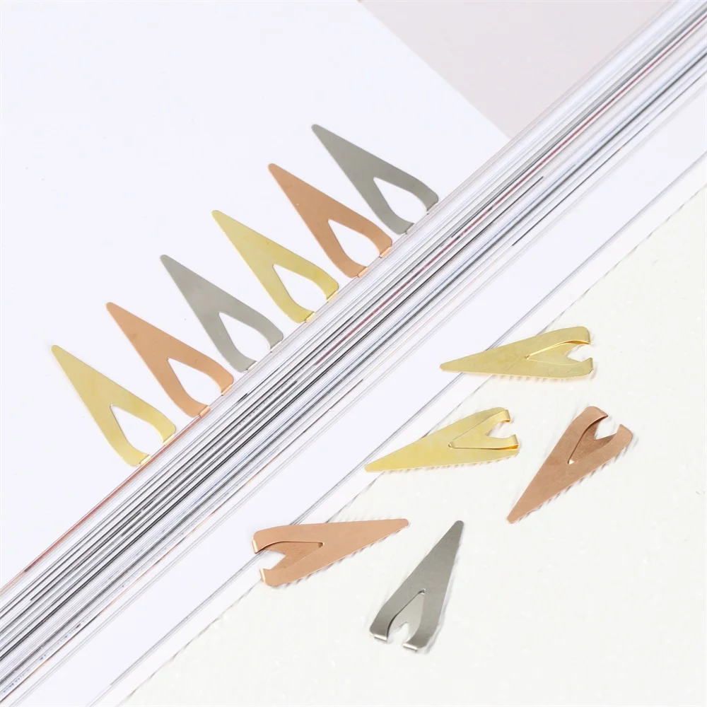 12Pcs/Pack Fashion Metal Hollow Page Holder Creative Positioning Reading Pagination Bookmark Mark Simple Book Clip Gold Silver
12Pcs/Pack Fashion Metal Hollow Page Holder Creative Positioning Reading Pagination Bookmark Mark Simple Book Clip Gold Silver