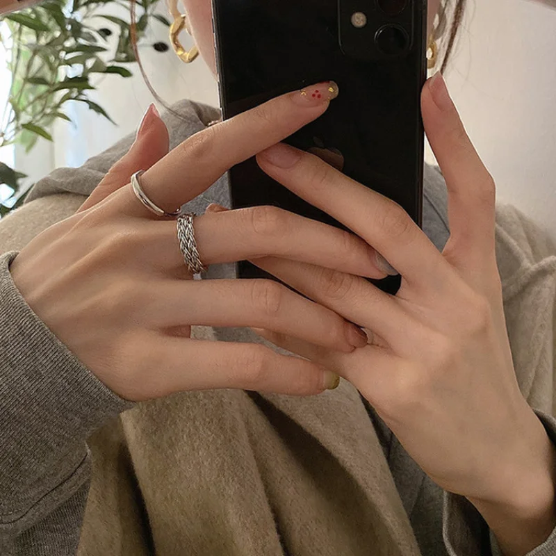 Ins Style Vintage Fried Dough Twists Woven Ethnic Style Ring Simple and Versatile Temperament Ring Cool Style Jewelry
Ins Style Vintage Fried Dough Twists Woven Ethnic Style Ring Simple and Versatile Temperament Ring Cool Style Jewelry
