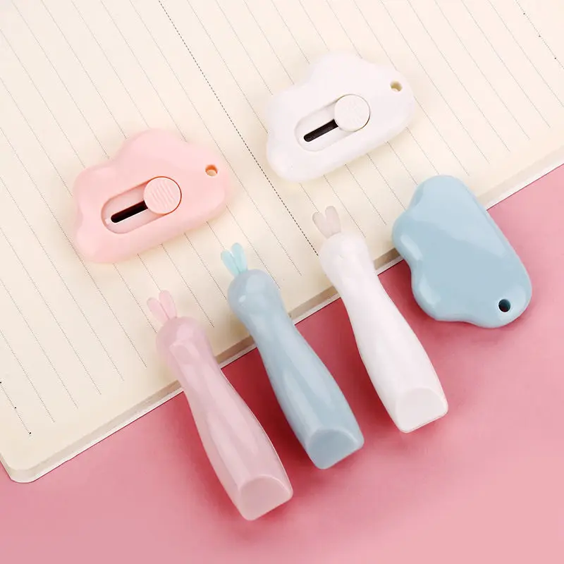 Art Knife Paper Cutter Cute Small Pocket Utility Knife Craft Wrapping Box Paper Envelope Cutter Letter Opener Student Supplies
Art Knife Paper Cutter Cute Small Pocket Utility Knife Craft Wrapping Box Paper Envelope Cutter Letter Opener Student Supplies