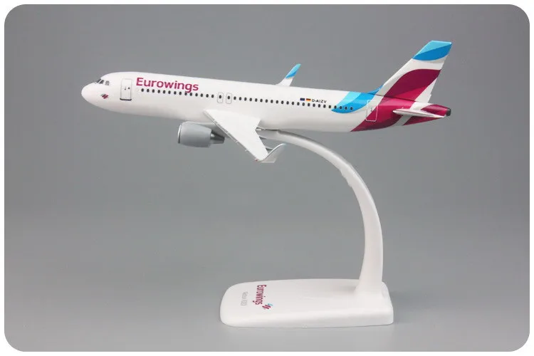 19CM 1:200 Plastic European Eurowings Airbus A320-200 D-AIZV Airlines Airways Aircraft Assembled Assembly airplane model Plane
19CM 1:200 Plastic European Eurowings Airbus A320-200 D-AIZV Airlines Airways Aircraft Assembled Assembly airplane model Plane