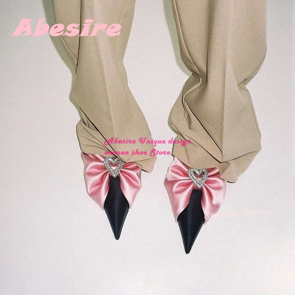 Pointed Side Hollow Shallow Rhinestone Pumps Double Love Buckle Thin with High-heeled Sandals Female Satin Ankle Strap Shoes
Pointed Side Hollow Shallow Rhinestone Pumps Double Love Buckle Thin with High-heeled Sandals Female Satin Ankle Strap Shoes