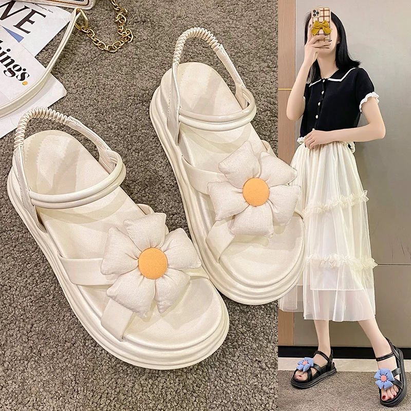 Luxury Designer Sandals Women's Summer Wear 2022 New All-match Thick Bottom Fashion Cute Flower Flat Round Toe Sandals Love Love
Luxury Designer Sandals Women's Summer Wear 2022 New All-match Thick Bottom Fashion Cute Flower Flat Round Toe Sandals Love Love