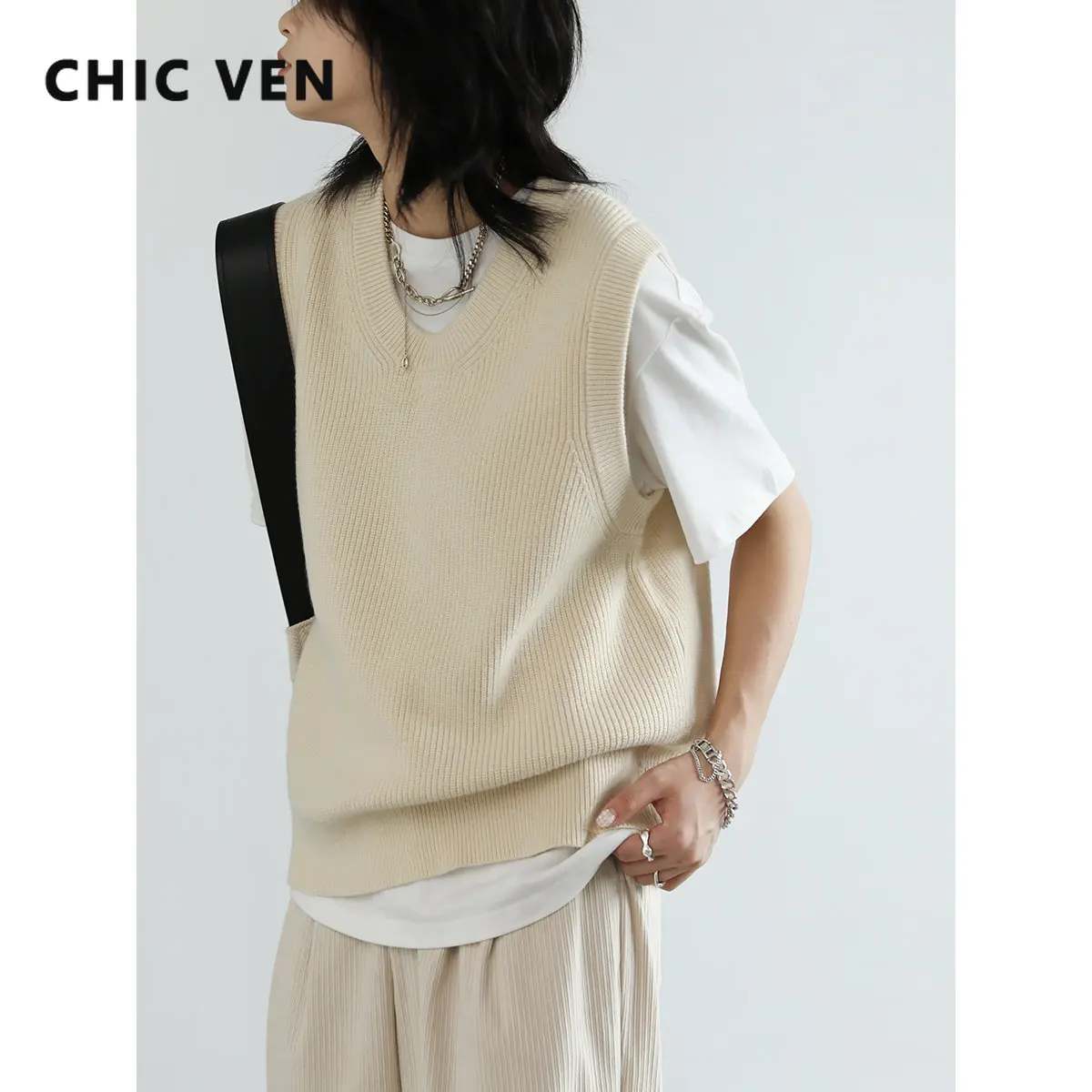 CHIC VEN Women's Sweater Vest Vintage Loose Solid Pullover Sleeveless Knit Vests Female Tops Spring Autumn 2022 Fashion Clothing
CHIC VEN Women's Sweater Vest Vintage Loose Solid Pullover Sleeveless Knit Vests Female Tops Spring Autumn 2022 Fashion Clothing