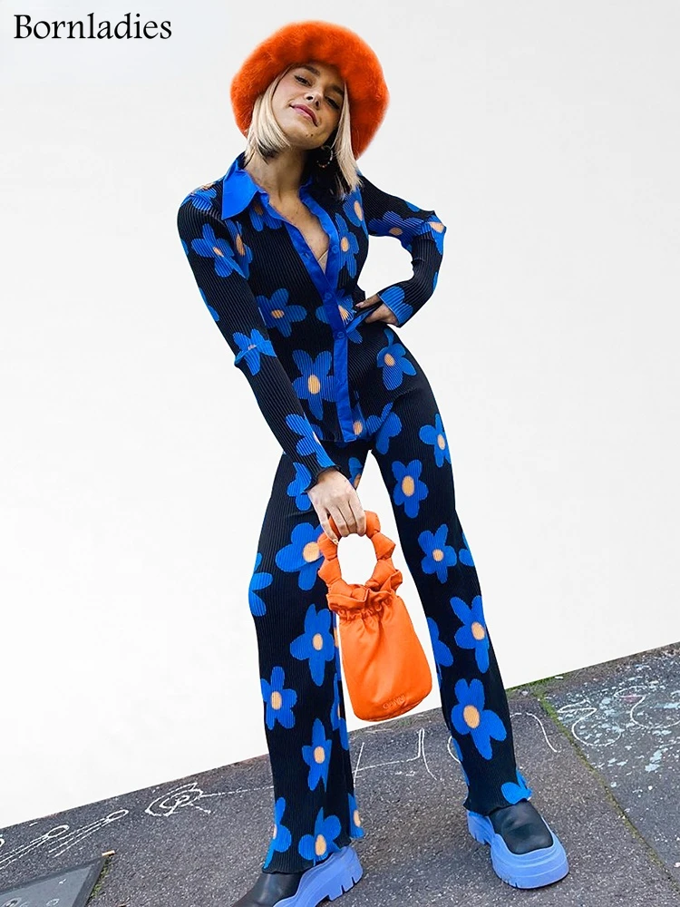 Bornladies Print Women Suits Pleated Street 2 Pieces Summer Chic Lapel Shirt Fashion Elastic Waist Straight Trouser Suits
Bornladies Print Women Suits Pleated Street 2 Pieces Summer Chic Lapel Shirt Fashion Elastic Waist Straight Trouser Suits