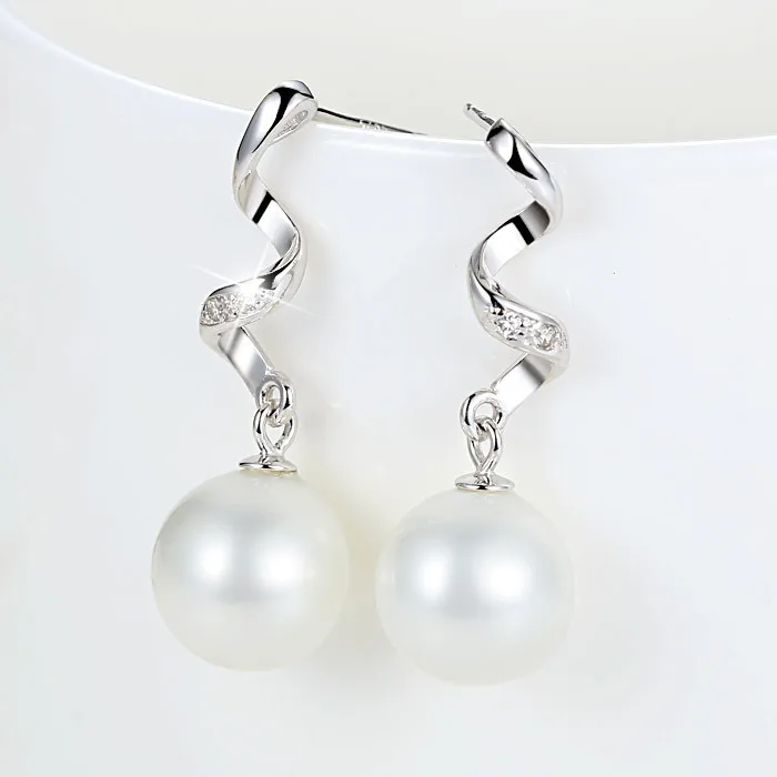 Pearl Earrings For Women Designer Luxury Earrings Aesthetic Vintage Ear Studs Crystal Korean Style Simple Versatile
Pearl Earrings For Women Designer Luxury Earrings Aesthetic Vintage Ear Studs Crystal Korean Style Simple Versatile