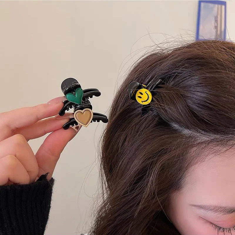Cute Smiling Face Mini Hair Claw Retro Green Heart Women Girls Crab Claw Clip Small Hairpins Hair Crabs Girls Hair Accessories
Cute Smiling Face Mini Hair Claw Retro Green Heart Women Girls Crab Claw Clip Small Hairpins Hair Crabs Girls Hair Accessories