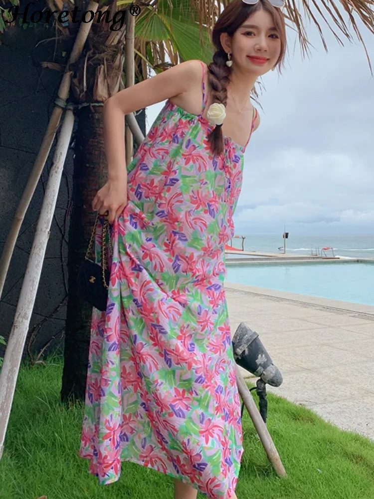 Женское платье с цветочным принтом, на тонких бретельках, без рукавов
Женское платье с цветочным принтом, на тонких бретельках, без рукавов