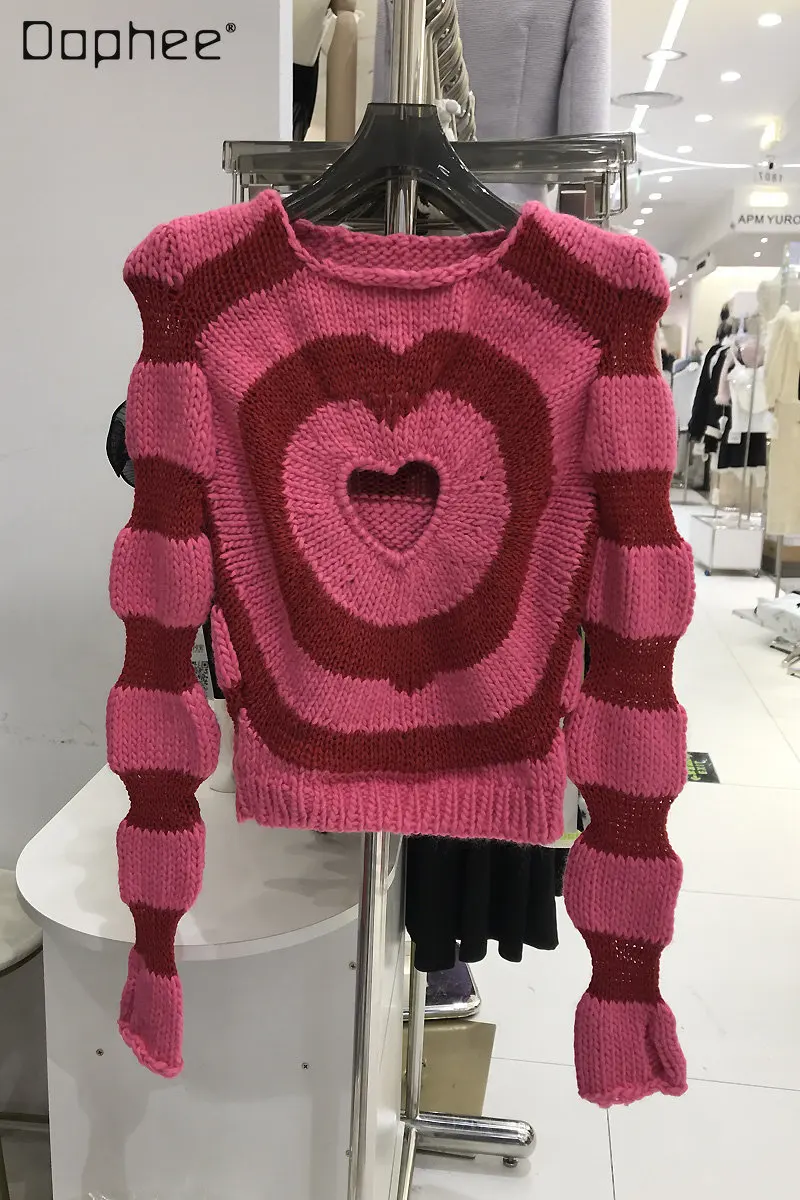 Hollowed Heart Shape Striped Black Sweater Women's Winter New Sweet and Spicy Fashion Brand Slim-Fit Long-Sleeved Sweater Tops
Hollowed Heart Shape Striped Black Sweater Women's Winter New Sweet and Spicy Fashion Brand Slim-Fit Long-Sleeved Sweater Tops