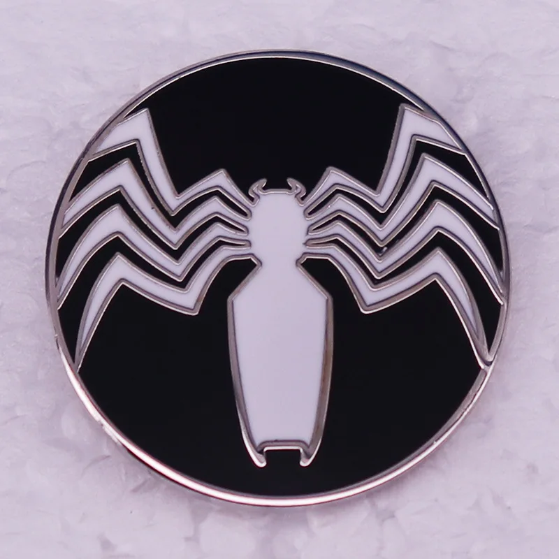Creative Venom Round Metal Badge Black Background White Spider Brooch Fashion Bag Decoration Men Women Lapel Pin Jewelry Gifts
Creative Venom Round Metal Badge Black Background White Spider Brooch Fashion Bag Decoration Men Women Lapel Pin Jewelry Gifts