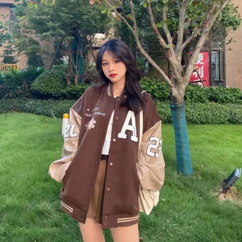 2022 Brown Autumn Winter Oversized Bomber Jacket Baseball Women Warm Loose Embroidery Fashion Varsity Coat Vintage Woman Clothes
2022 Brown Autumn Winter Oversized Bomber Jacket Baseball Women Warm Loose Embroidery Fashion Varsity Coat Vintage Woman Clothes