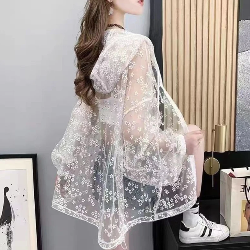 Women Coat Thin Breathable Summer All-match Casual Sun-proof Floral Trendy Cozy Loose Vintage Female Simple Lady Coats
Women Coat Thin Breathable Summer All-match Casual Sun-proof Floral Trendy Cozy Loose Vintage Female Simple Lady Coats