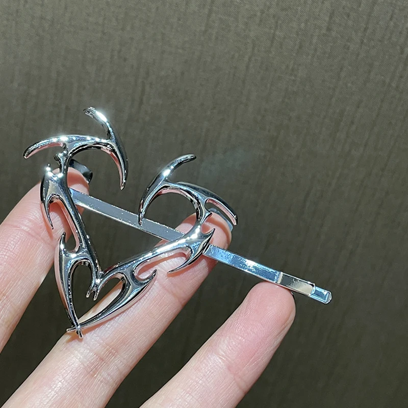 Hip Hop Metal Love Heart Hair Pins Korean Trendy Cool Girls Side Clip Women Geometric Silver Color Darts Shape Barrettes
Hip Hop Metal Love Heart Hair Pins Korean Trendy Cool Girls Side Clip Women Geometric Silver Color Darts Shape Barrettes
