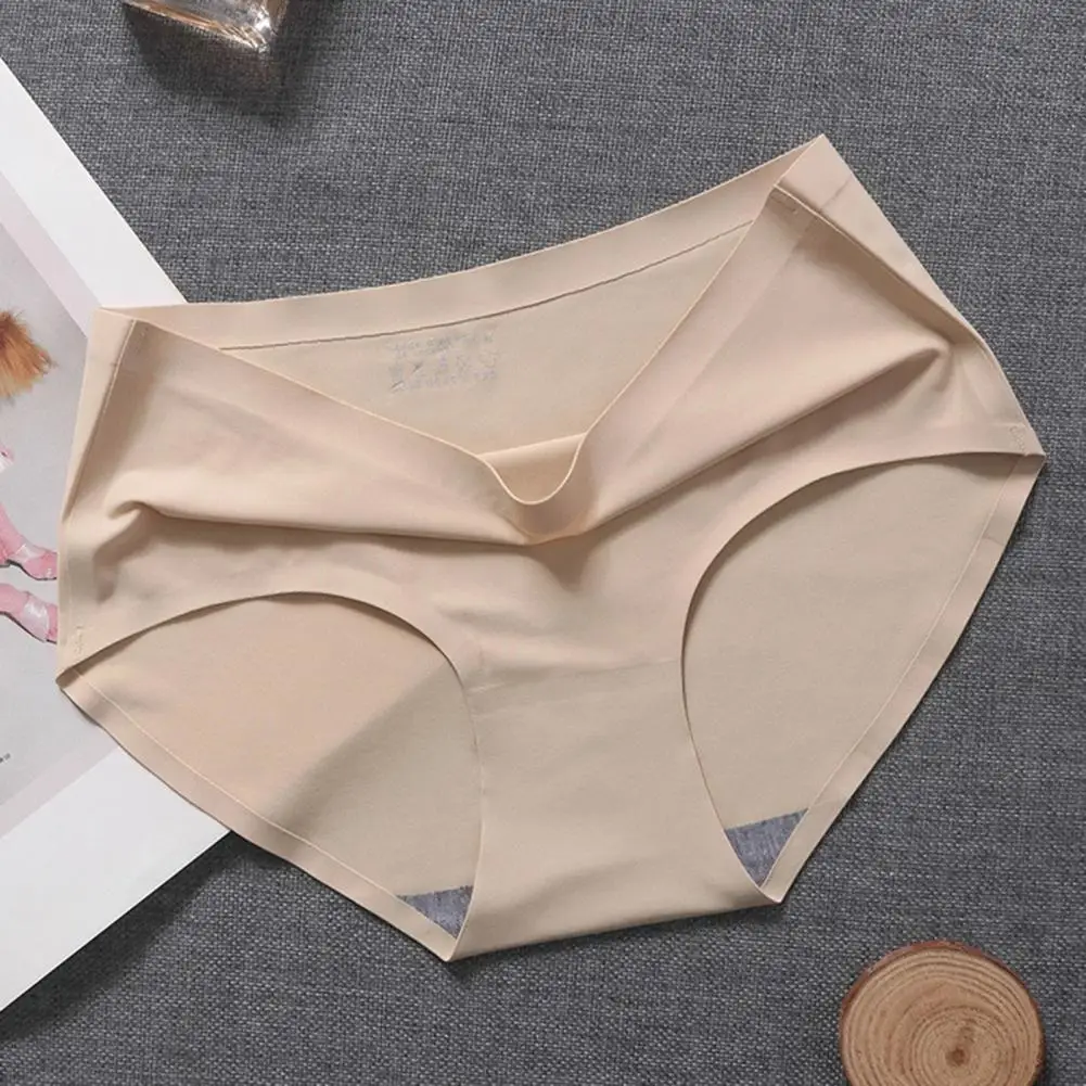 Soft Wear Ice-silk Lifting Hip Sexy Women Briefs Underpants for Families 
Soft Wear Ice-silk Lifting Hip Sexy Women Briefs Underpants for Families