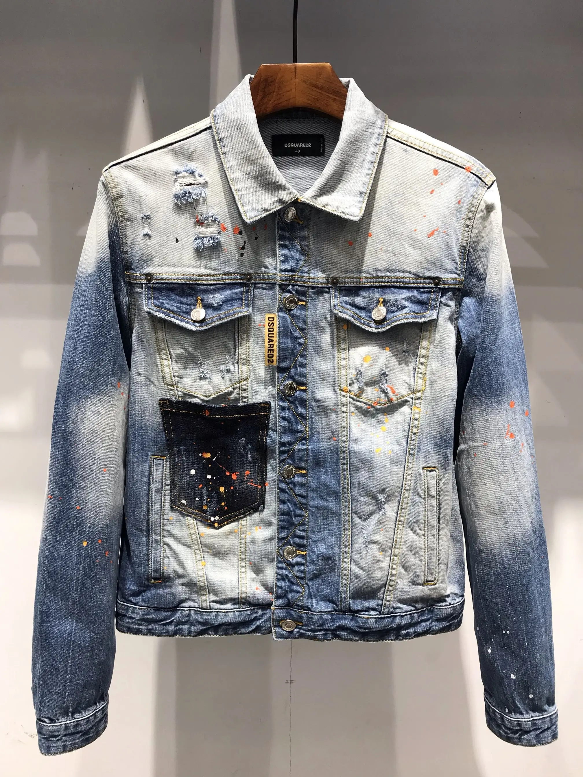 Мужские рваные джинсовые куртки Dsquared2, узкие джинсовые пальто, итальянские Роскошные брендовые Стрейчевые джинсовые пальто, мужские джинсо...
Мужские рваные джинсовые куртки Dsquared2, узкие джинсовые пальто, итальянские Роскошные брендовые Стрейчевые джинсовые пальто, мужские джинсо...