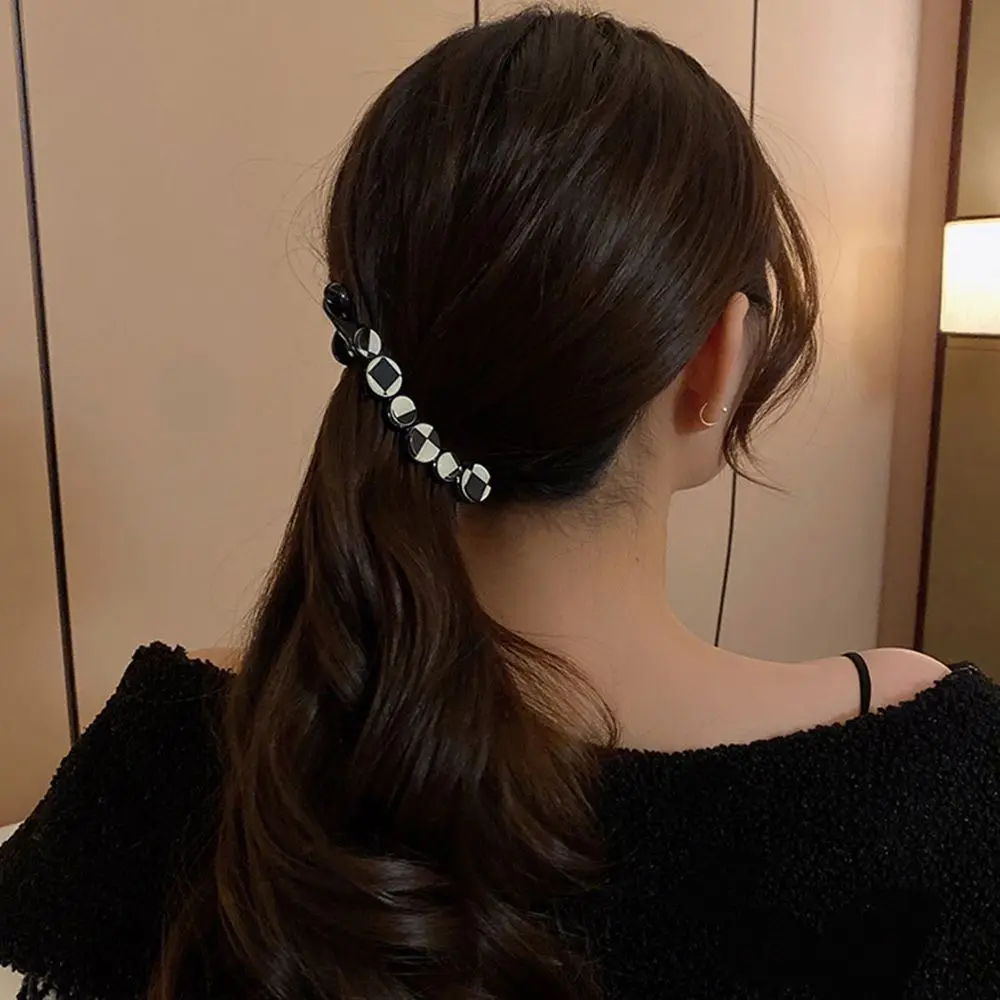 Simple Plaid Hair Clips Elegant Acrylic Banana Clip Ponytail Barrettes Vertical Clip Women All-match Vintage Hair Accessories
Simple Plaid Hair Clips Elegant Acrylic Banana Clip Ponytail Barrettes Vertical Clip Women All-match Vintage Hair Accessories