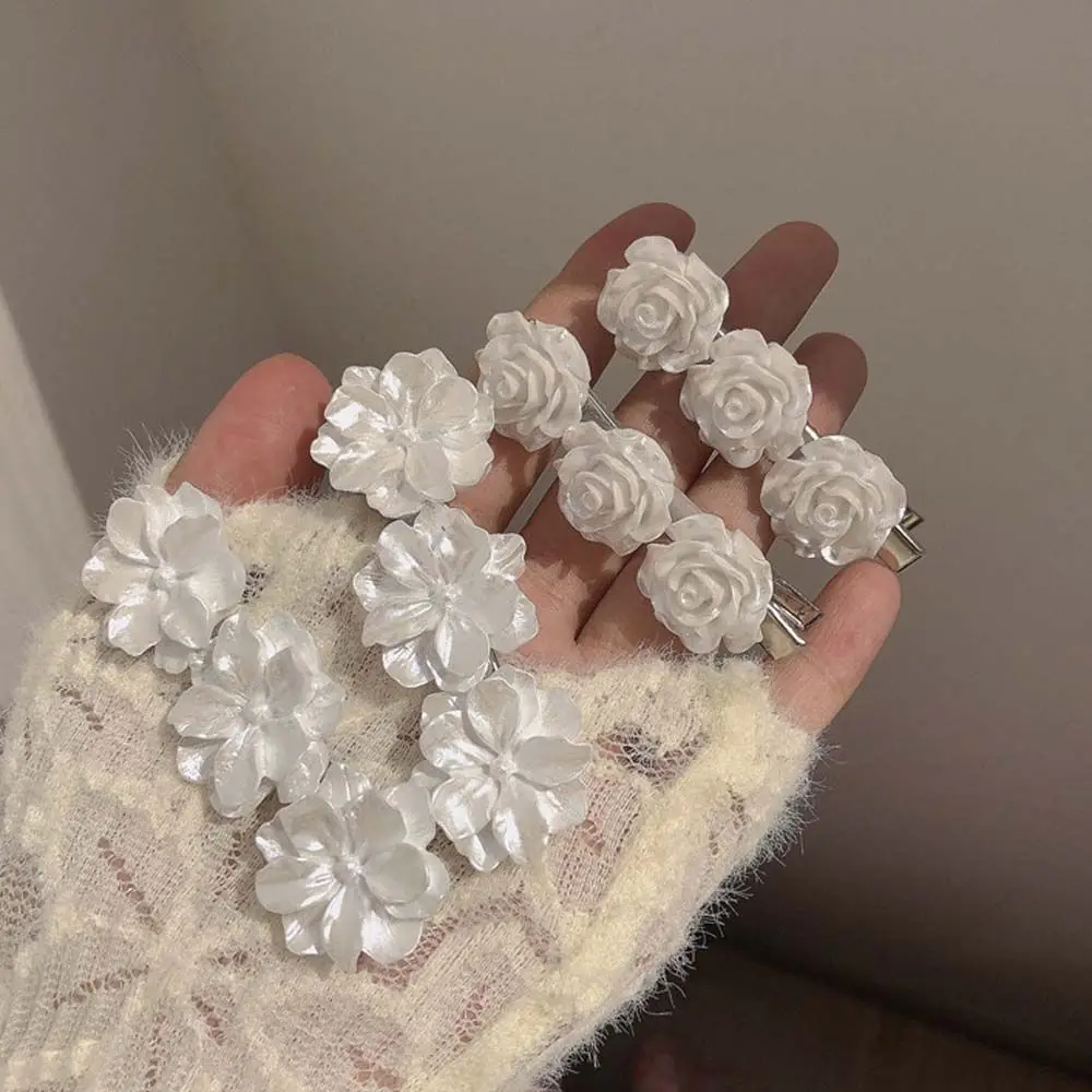 New Camellia Rose Flower Hair Pins Barrettes Spring Clip Solid Color Side Hair Clip Spring Women Headdress Clip Hair Accessories
New Camellia Rose Flower Hair Pins Barrettes Spring Clip Solid Color Side Hair Clip Spring Women Headdress Clip Hair Accessories