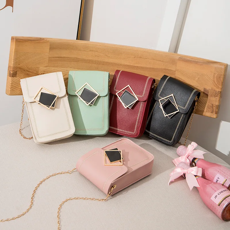 Fashion Summer New Women's Trend Small Square Bag Korean Version Casual Simple Cubic Solid Color Single Shoulder Messenger Bag
Fashion Summer New Women's Trend Small Square Bag Korean Version Casual Simple Cubic Solid Color Single Shoulder Messenger Bag