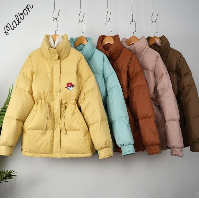 Malbon Golf 2022 Women's Golf Clothing Winter Jackets 90 White Duck Down Collect Waist Down Coat Cardigan Windbreak Golf Jacket
Malbon Golf 2022 Women's Golf Clothing Winter Jackets 90 White Duck Down Collect Waist Down Coat Cardigan Windbreak Golf Jacket