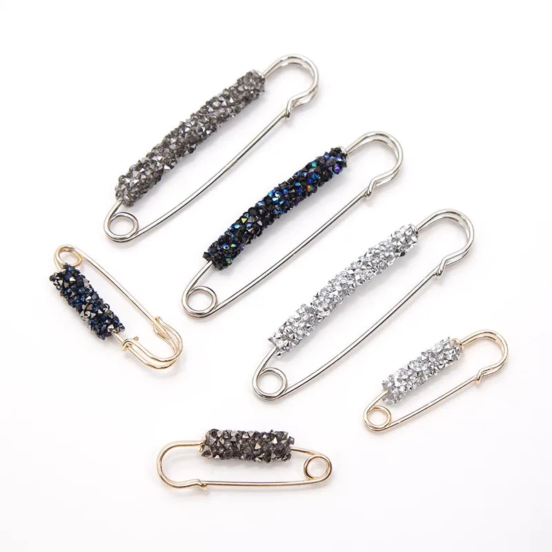 Crystal Waist Buckle Fixed Strap Charm Safety Pin Brooch Anti Fall Sweater Cardigan Clip Chain Fashion Pearls Brooches Jewelry
Crystal Waist Buckle Fixed Strap Charm Safety Pin Brooch Anti Fall Sweater Cardigan Clip Chain Fashion Pearls Brooches Jewelry