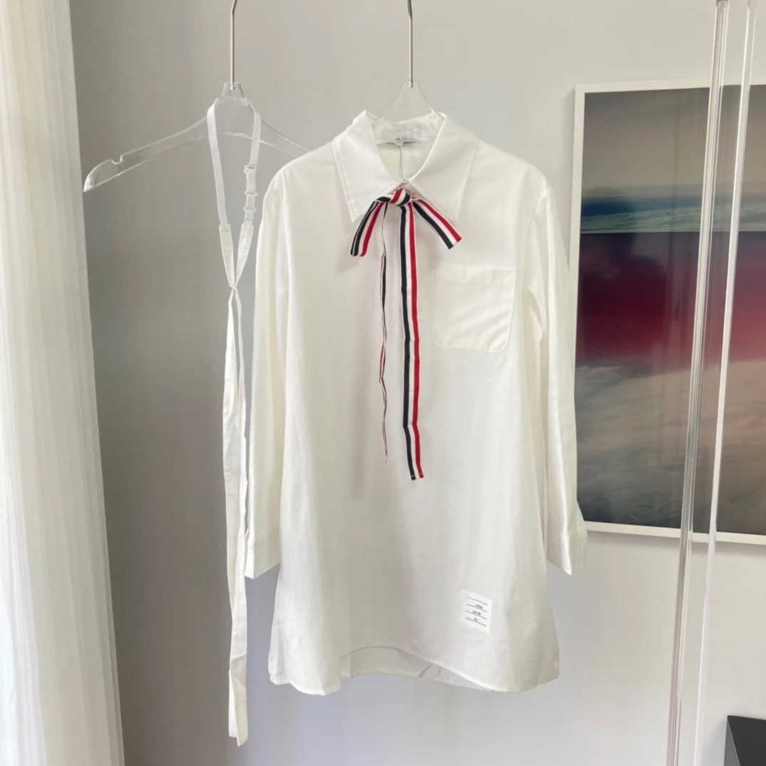 Spring and summer British style pair version tb double tie good sister college style white shirt skirt long-sleeved women
Spring and summer British style pair version tb double tie good sister college style white shirt skirt long-sleeved women