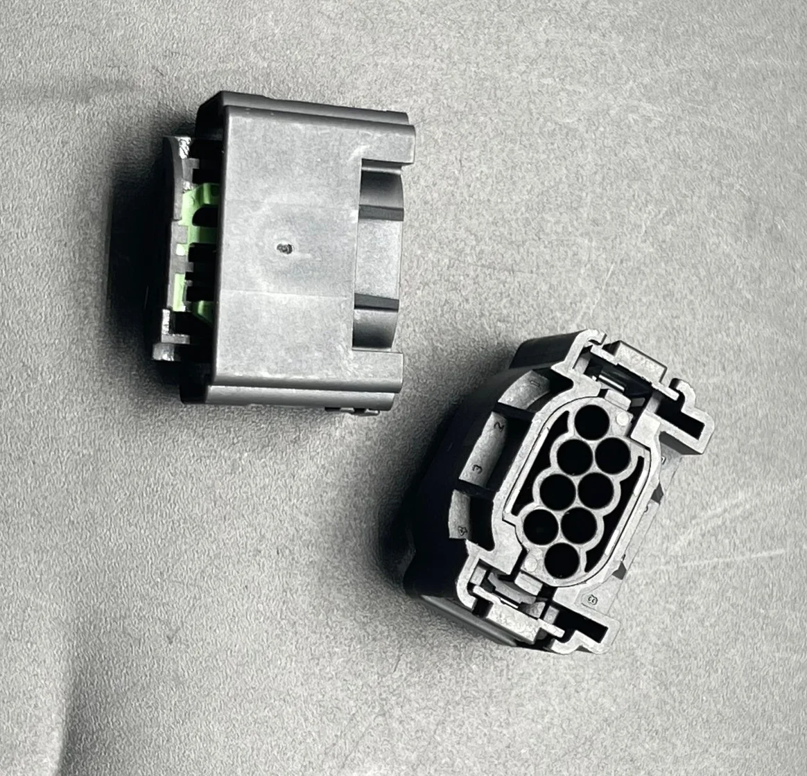 2 шт. 1-1534229-1 для mercedes Benz BMW ACC plug 8pin оригинальный 4F0 972 708 коннектор
2 шт. 1-1534229-1 для mercedes Benz BMW ACC plug 8pin оригинальный 4F0 972 708 коннектор