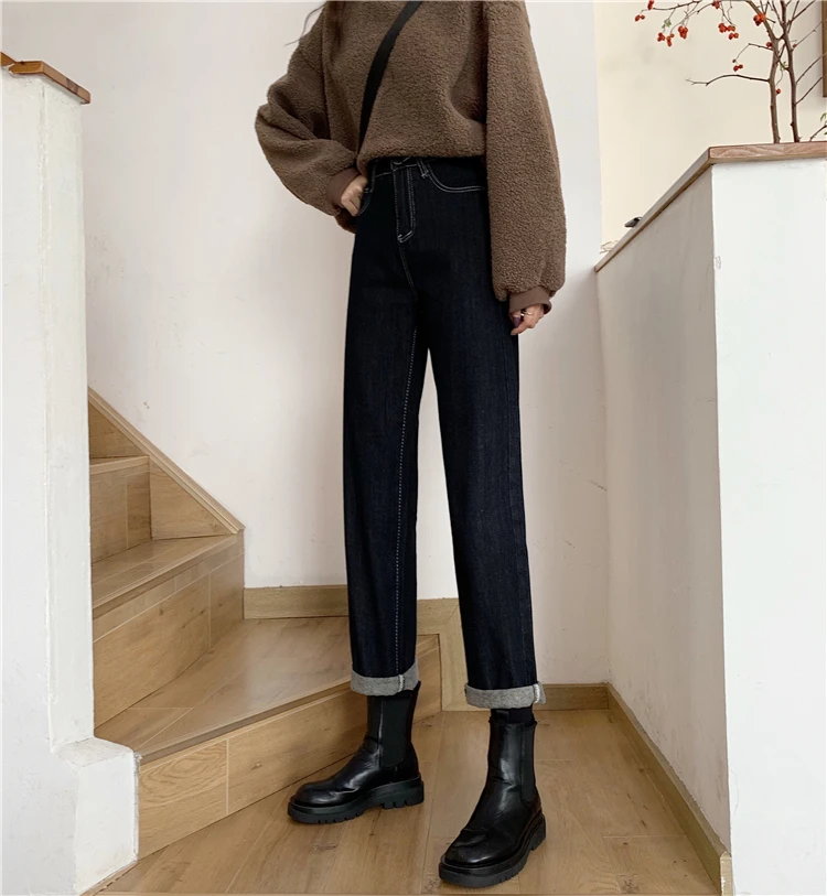 6305 Hong Kong-flavored small tall high-waisted slim nine-point straight tube jeans with curled edges
6305 Hong Kong-flavored small tall high-waisted slim nine-point straight tube jeans with curled edges