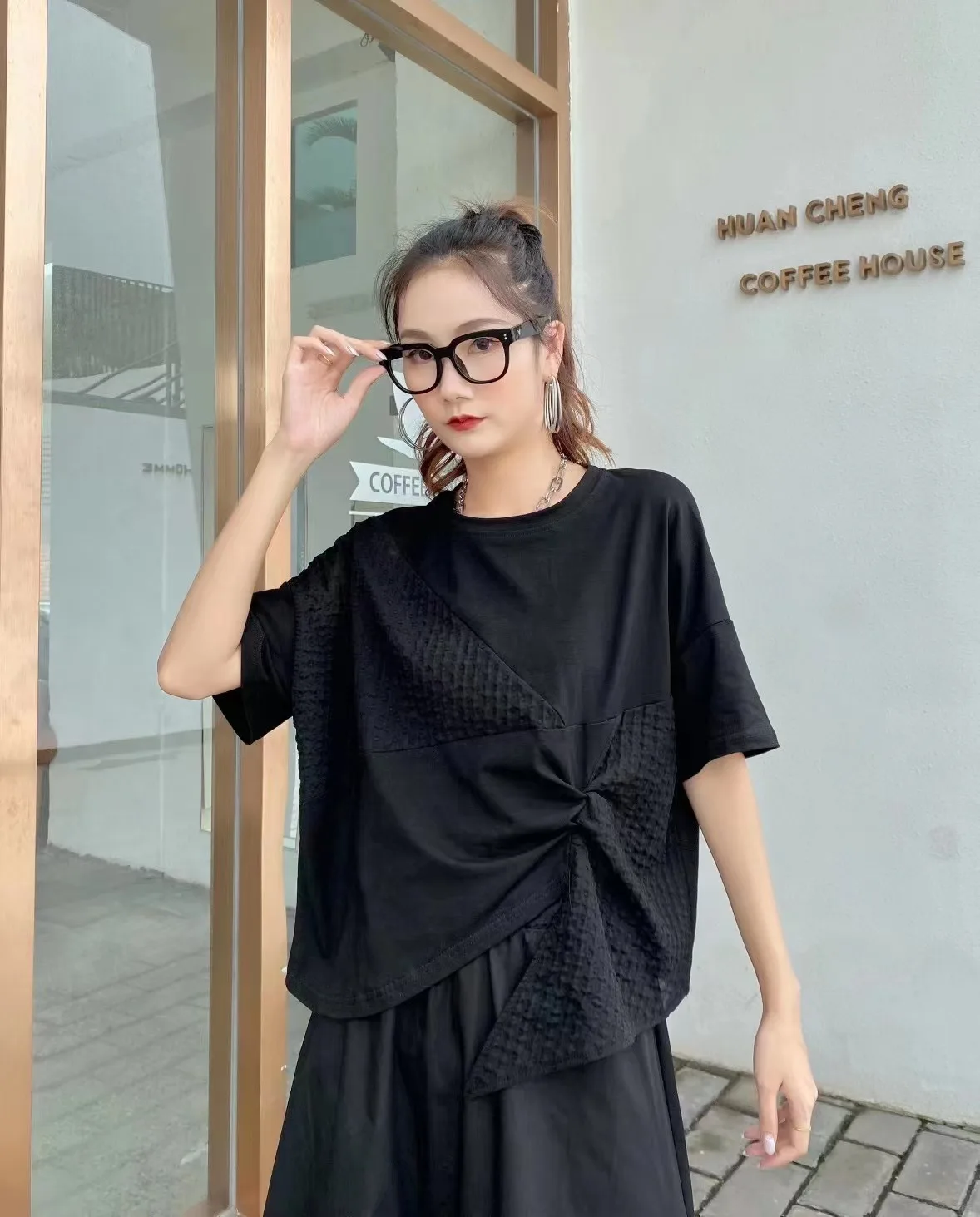 220538 Summer Lace Up Irregular Women's T-shirt 2022 New O-neck Short Sleeve Patchwork Female Casual Loose Shirts Chic Tops
220538 Summer Lace Up Irregular Women's T-shirt 2022 New O-neck Short Sleeve Patchwork Female Casual Loose Shirts Chic Tops