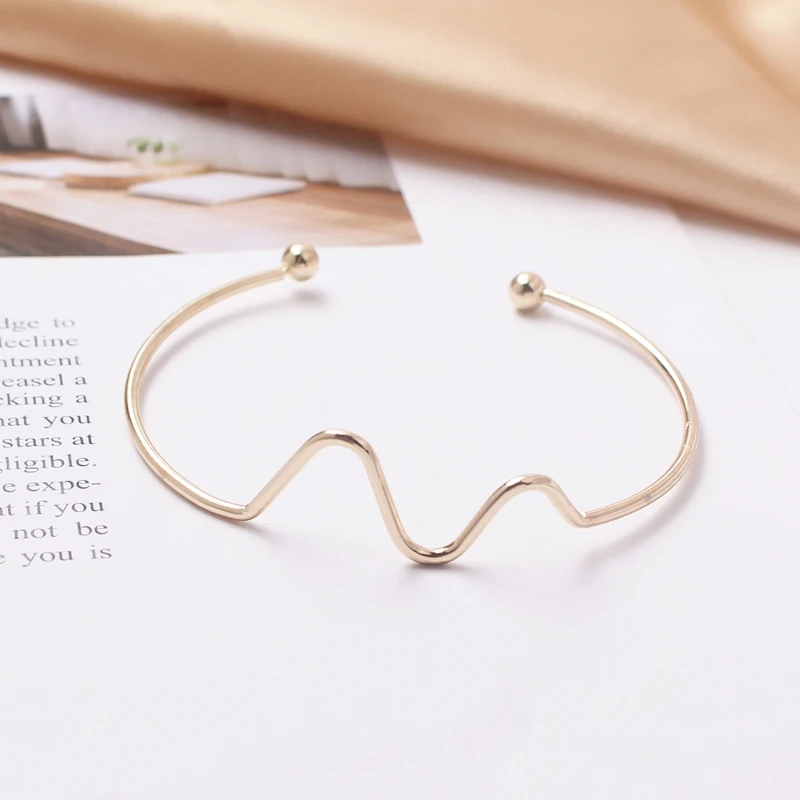 Fashion Adjustable Heartbeat Cuff Opening Bracelet for Women Jewelry Gift Simple Smooth Mujer Pulseras Girl with Delicate Box
Fashion Adjustable Heartbeat Cuff Opening Bracelet for Women Jewelry Gift Simple Smooth Mujer Pulseras Girl with Delicate Box