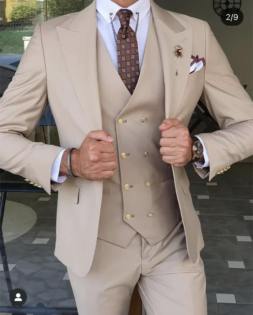 2023 Solid Wide Peak Lapel Men Suits 3 Piece Costume Homme Business Grooms Wedding Tuxedos Terno Masculino Prom Blazer Vest Pant
2023 Solid Wide Peak Lapel Men Suits 3 Piece Costume Homme Business Grooms Wedding Tuxedos Terno Masculino Prom Blazer Vest Pant