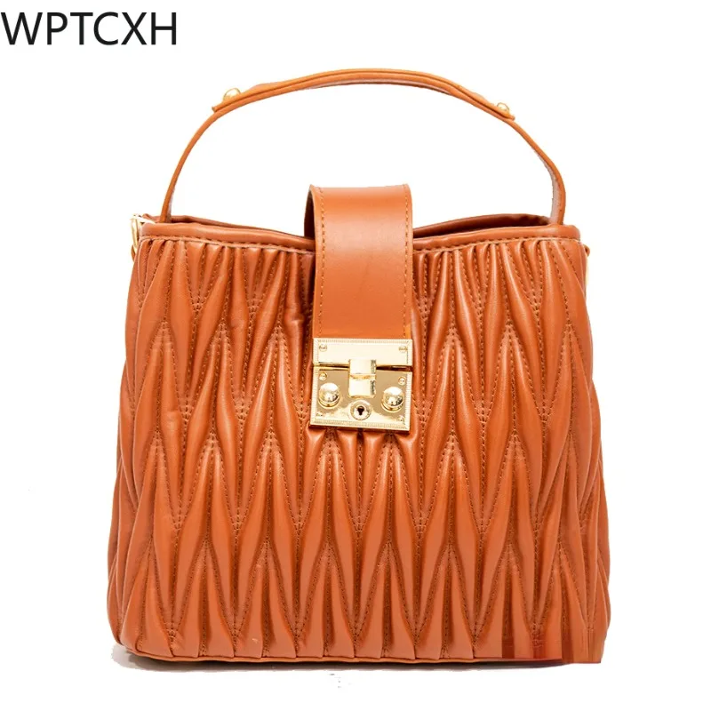 2023 New Fashion Hand Bags Designers Handbags Ladies Stretch Embroidery Women's Bucket Bags Niche Crossbody Shoulder Handbag
2023 New Fashion Hand Bags Designers Handbags Ladies Stretch Embroidery Women's Bucket Bags Niche Crossbody Shoulder Handbag