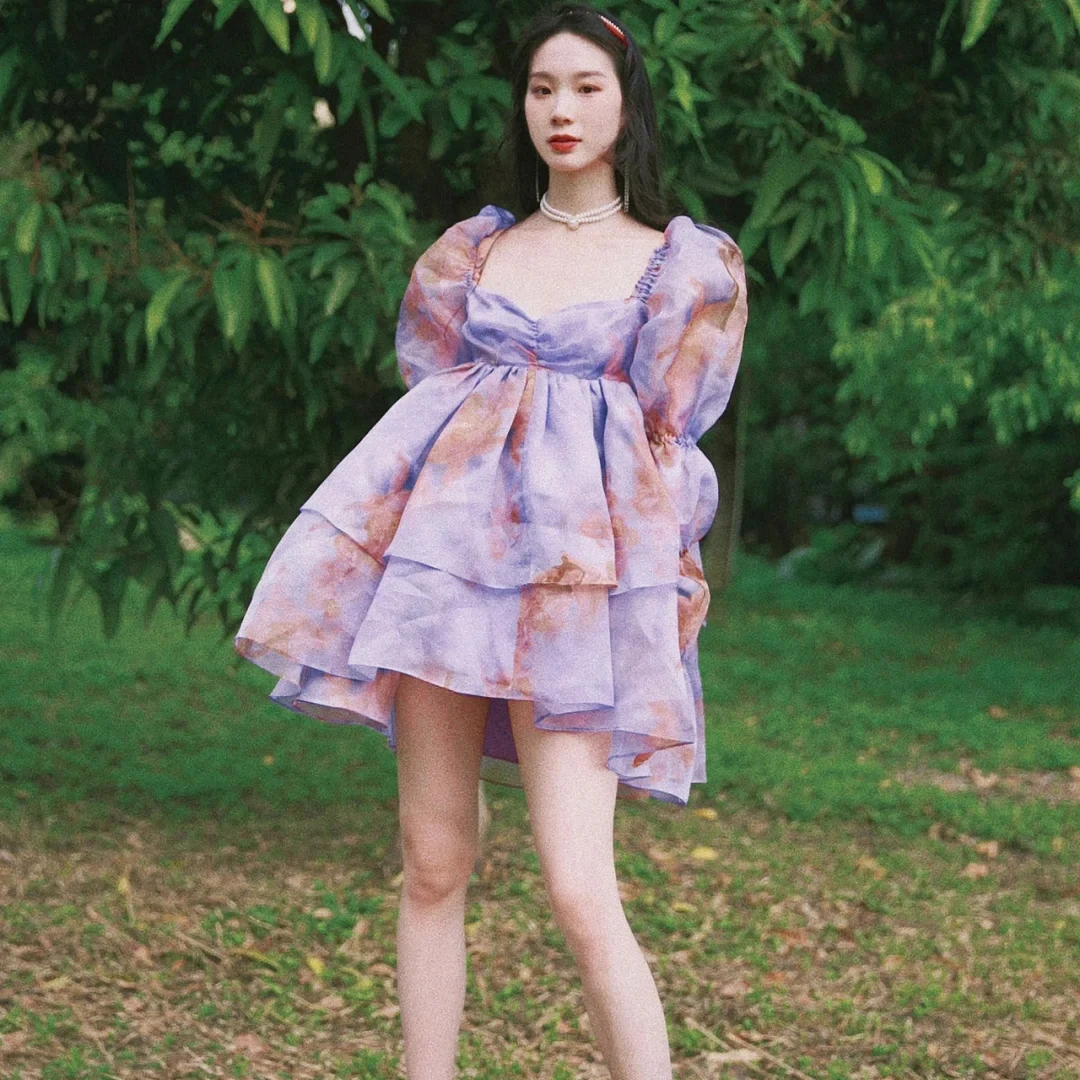 Floral Print Lantern Sleeve Princess Big Hem Empire Waist Mini Chiffon Puffy Dress Cute Kawayi Influencers Ads Dolls Dresses
Floral Print Lantern Sleeve Princess Big Hem Empire Waist Mini Chiffon Puffy Dress Cute Kawayi Influencers Ads Dolls Dresses