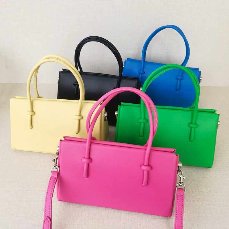 2022 New Summer Japanese and Korean Clip Bag Triangle Shaped Color Portable Shoulder Crossbody Tote Bag Fashion Bag
2022 New Summer Japanese and Korean Clip Bag Triangle Shaped Color Portable Shoulder Crossbody Tote Bag Fashion Bag