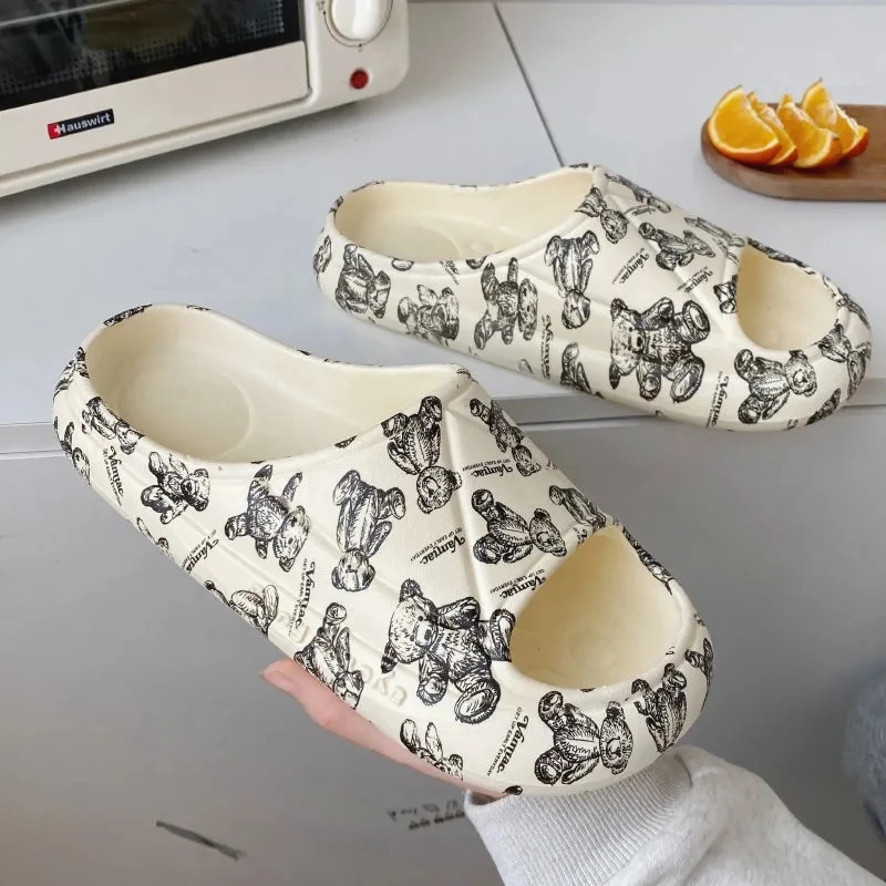 Women's Summer Couple Slippers Home Wear Personality Trend Non-slip Wear-resistant Thick-soled Sandals Men's And Ladies Shoes
Women's Summer Couple Slippers Home Wear Personality Trend Non-slip Wear-resistant Thick-soled Sandals Men's And Ladies Shoes
